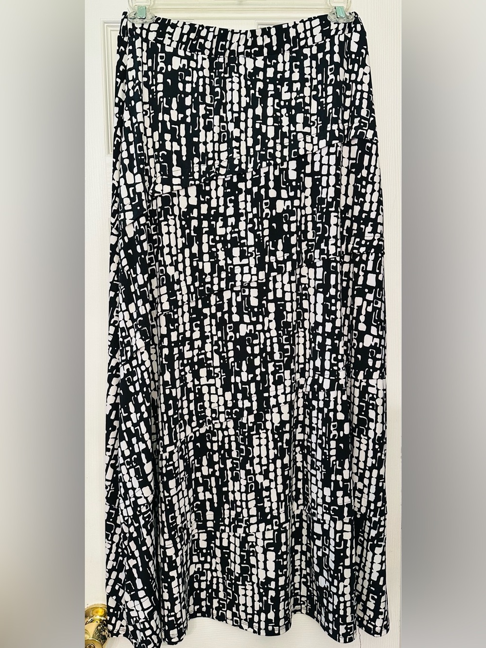 Robert Louis Black and White Abstract Print Maxi Skirt - Picture 3 of 4